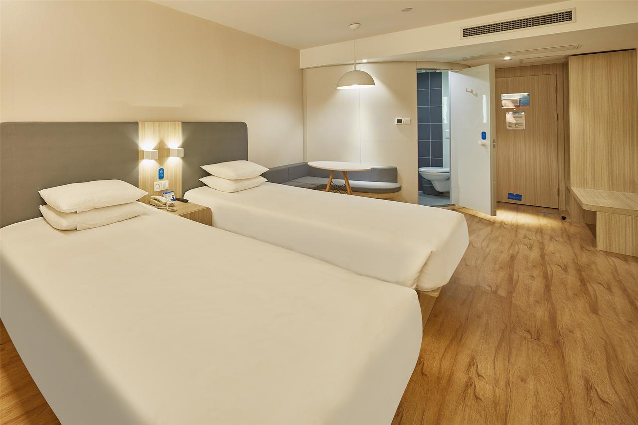 Hanting Hotel Shanghai Hongqiao National Exhibition Center Jidi Road Bagian luar foto